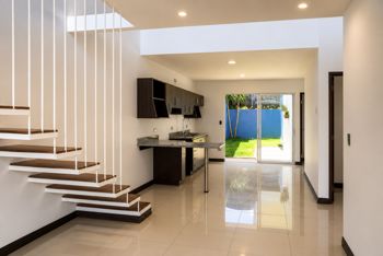 CASA EN VENTA | SABANILLA | PRECIO REBAJADO: ¡APROVÉCHELO! en San Pedro, Montes De Oca, San José — $232,000 - Foto 2 de 17