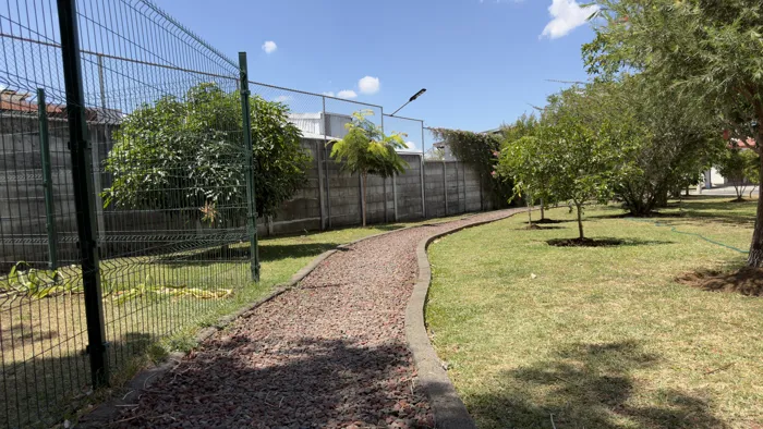 Se vende lote en Condominio Novazul, Desamparados de Alajuela en Desamparados, Alajuela — ₡ 50 000 000 - Foto 2 de 18