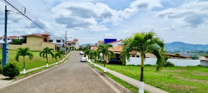 Venta de Lote en Grecia-Alajuela. RAH 26-1731 en Grecia, Alajuela — $52,000 - Foto 3 de 12