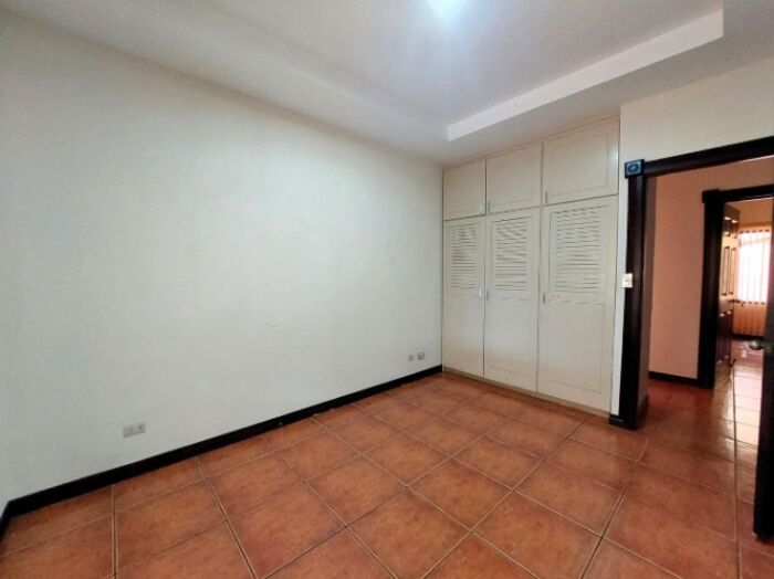 Venta de Casa en Escazú, San José. RAH 25-1807 in Escazú, San José — $260,000