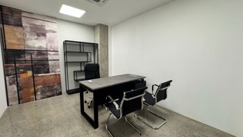 Venta/Alquiler de oficinas en Momentum Pinares, Curridabat (AD) in Sánchez, Curridabat, San José — $409,395 - Photo 4 of 21