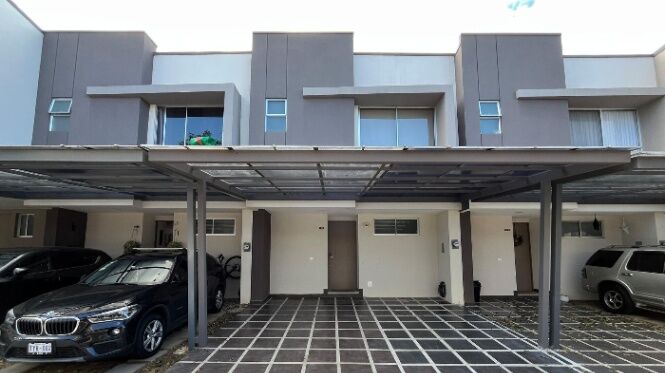 Se alquila espaciosa casa en Ulloa Heredia 26-1159 in Ulloa, Heredia — $1,600