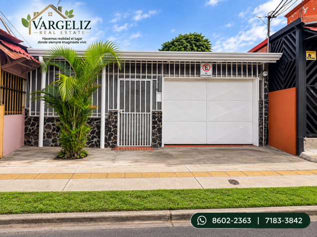 🏡 CASA EN VENTA | ALAJUELITA, SAN JOSÉ en Alajuelita, San José — ₡ 110 000 000 - Foto 2 de 13