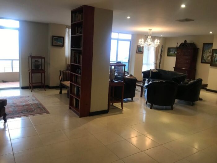 APARTAMENTO EN VENTA EN SAN RAFAEL ESCAZÚ en San Rafael, Escazú, San José — $480,000