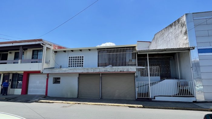 AMPLIA PROPIEDAD COMERCIAL EN EL CENTRO DE SAN RAMON in San Ramón, Alajuela — $890,000 - Photo 2 of 27