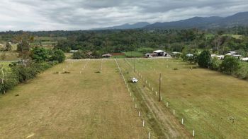 Lote con Vista al Volcan de 880m2 o financiado directamente a solo 8km de Fortuna centro in La Fortuna, San Carlos, Alajuela — 35 000 000 ₡ - Photo 4 of 4