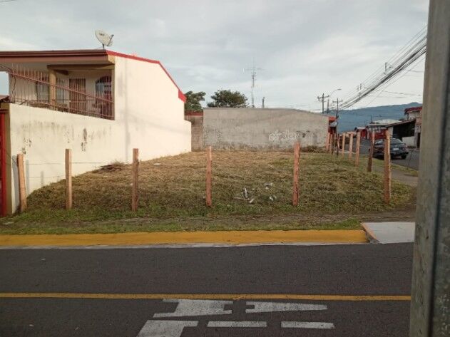 Venta de Lote - Mercedes Norte de Heredia in Mercedes, Heredia — ₡ 48 000 000