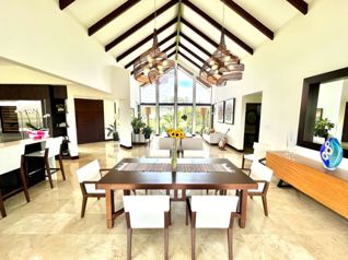 "Casa Lúmina" en venta en Condominio Monterán en Curridabat, San José — $2,800,000 - Foto 3 de 39