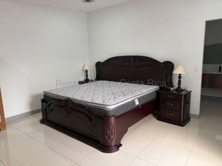 Venta de casa moderna con acabados de lujo y seguridad 24/7 #27-310 GS en Bolívar, Grecia, Alajuela — $231,000 - Foto 4 de 12