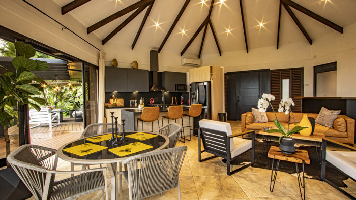 Boutique Property with 5 Villas in La Fortuna en La Fortuna, San Carlos, Alajuela — $1,500,000 - Foto 3 de 29
