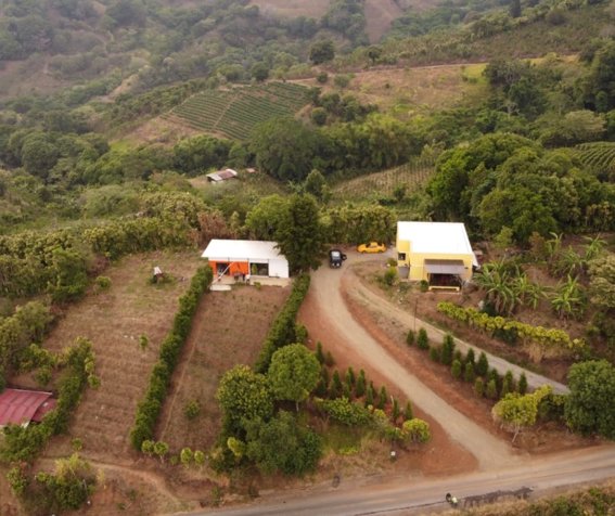 Casa de concepto abierto en Naranjo con vistas espectaculares in Cirrí Sur, Naranjo, Alajuela — $190,000