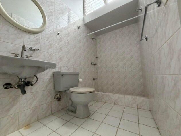 Alquiler de Casa en Mata Redonda-San José. RAH 26-1593 PRECIO REBAJADO in Mata Redonda, San José — $1,500