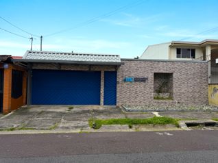 Alquiler de espacio ideal para oficinas en Collados, San Pedro (FV)