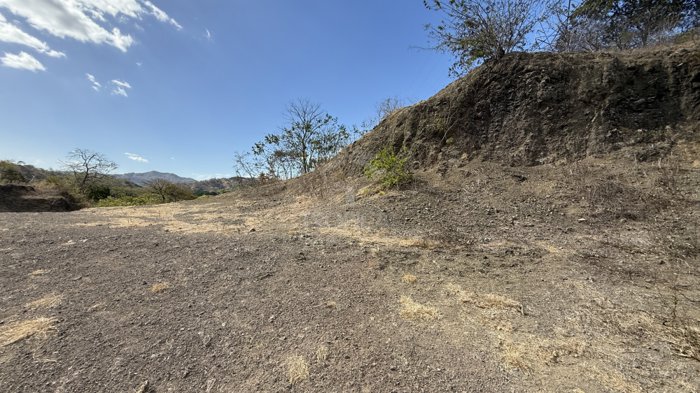 1.4 Hectáreas en Nuevo Colón, Guanacaste – 92 m de Frente a Calle en Sardinal, Carrillo, Guanacaste — $980,000 - Foto 3 de 15