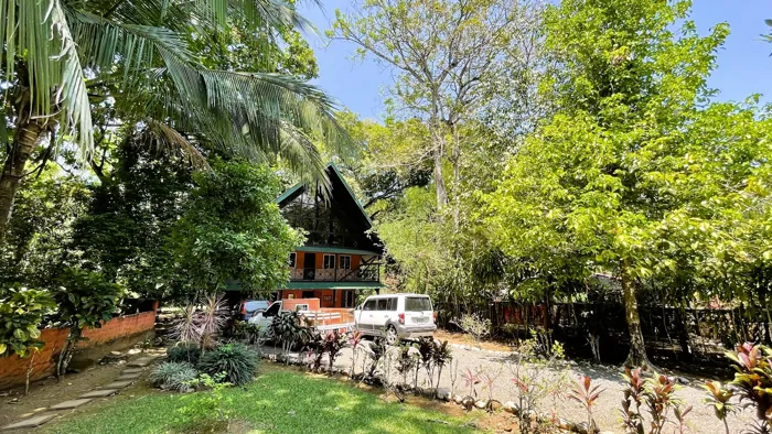 CASA EXCLUSIVA CON PISCINA PRIVADA EN VENTA EN SAN MATEO, ALAJUELA in San Mateo, Alajuela — $363,000 - Photo 2 of 31