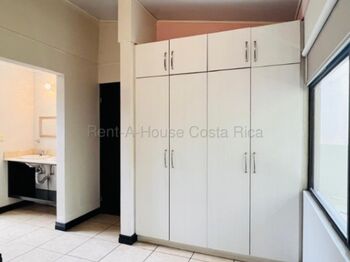 Venta casa independiente San Rafael HEREDIA en Ángeles, San Rafael, Heredia — $260,000 - Foto 5 de 10