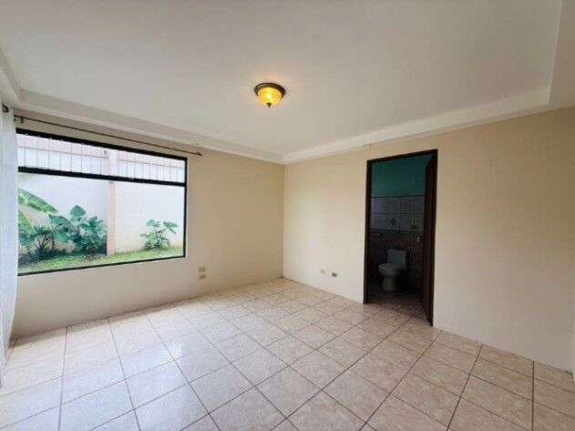 ALQUILO PROPIEDAD EN RÍO ORO-SANTA ANA. en Santa Ana, San José — $2,700