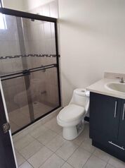 Alquiler o venta de hermosa casa en Cartago in El Tejar, El Guarco, Cartago — $1,500 - Photo 5 of 18