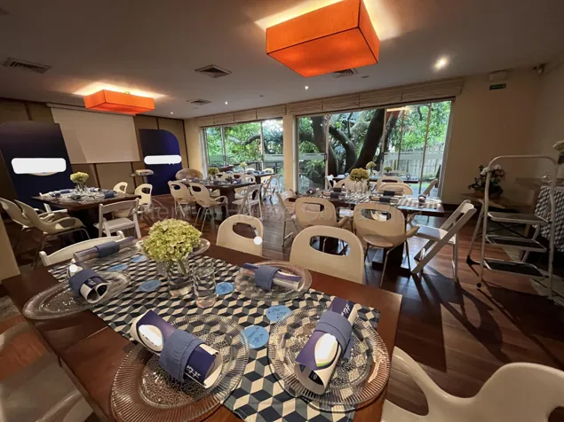 Venta de propiedad comercial ideal para restaurante y eventos #27-111 GS en Pozos, Santa Ana, San José — $1,300,000 - Foto 2 de 6