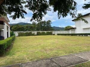 Venta de Hermoso Lote de Terreno en Santa Ana / Mls. 25-514 OFC JB in Uruca, Santa Ana, San José — $245,000