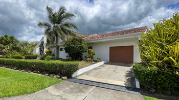 Spacious Home with Great Potential in Hacienda Los Reyes in Guácima, Alajuela — $575,000 - Photo 5 of 32