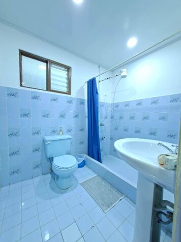 SE VENDE BELLA PROPIEDAD Y CASA EN GUADALUPE CENTRO.  en Guadalupe, Goicoechea, San José — ₡ 85 000 000