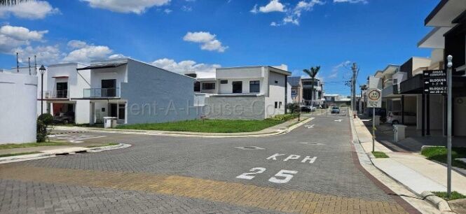 Venta de Lote en La Unión-San Juan. RAH 26-2243 en San Juan, La Unión, Cartago — ₡ 64 500 000
