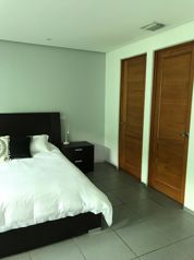 VENTA DE APARTAMENTO AMOBLADO, CONDOMINIO SANTA ANA FLATS en Salitral, Santa Ana, San José — $150,000 - Foto 5 de 13