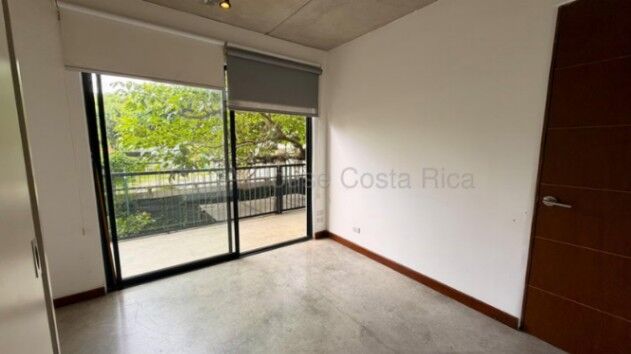Venta de Casa de 3 Niveles en Piedades de Santa Ana. RAH 26-1916 in Piedades, Santa Ana, San José — $249,000