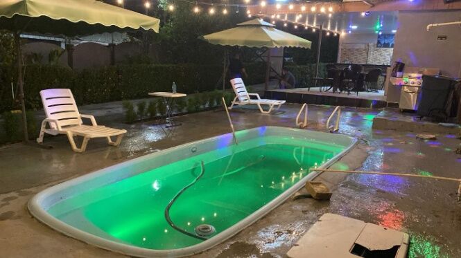 1 CASA Y 2 CABINAS CON PISCINA EN VENTA EN PLAYA BLANCA DE CHOMES, PUNTARENAS!  en Chomes, Puntarenas — ₡ 57 000 000