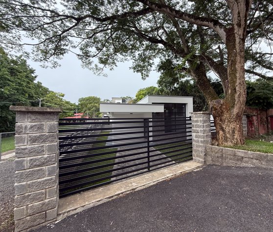 Venta de casa en Atenas en Atenas, Alajuela — $185,000 - Foto 2 de 17