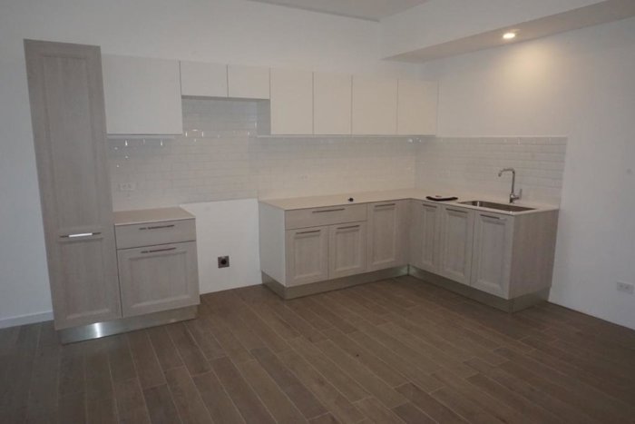 Apartamento en venta en Condominio Nueve 84 en Granadilla, Curridabat, San José — $220,000