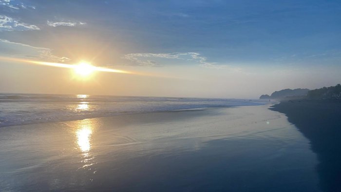 Stunning Ocean View Property in Playa Hermosa de Jaco in Jacó, Garabito, Puntarenas — $250,000