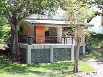 Venta de Apartamento en Uruca-Santa Ana. in Uruca, Santa Ana, San José — $155,000 - Photo 4 of 12