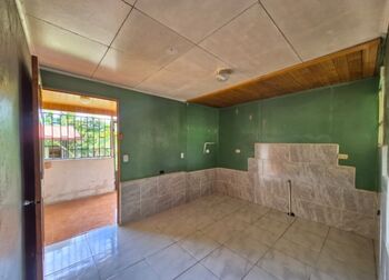 Encantadora casa tipica Quemado, Cajon in Cajón, Pérez Zeledón, San José — $129,999 - Photo 5 of 21
