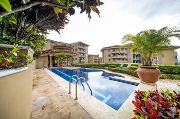 Alquiler de Apartamento en Escazú-San Rafael. RAH 26-633 en San Rafael, Escazú, San José — $2,400 - Foto 2 de 18