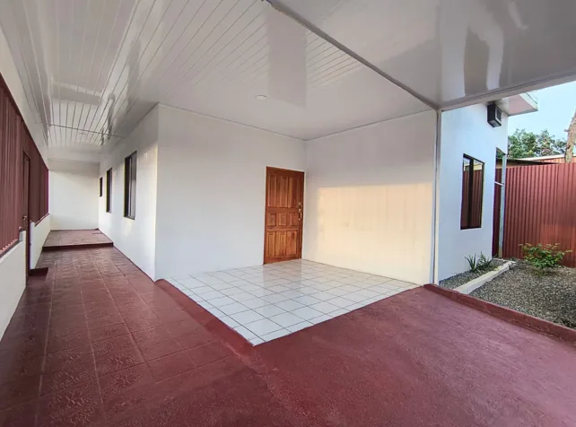 Casa Amplia Orotina Centro in Orotina, Alajuela — ₡ 272 000