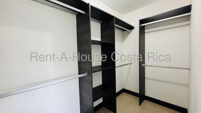Alquiler de Casa en Escazú-San Rafael. RAH 26-1468 en San Rafael, Escazú, San José — $1,900