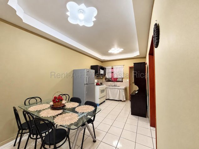 Venta de Casa en Agua Caliente de Cartago. RAH 27-846 in Aguacaliente, Cartago — ₡ 67 000 000 - Photo 2 of 7
