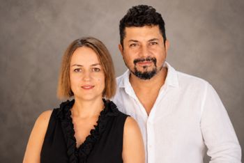 Tony and Anna Velez — BrokerCostaRica.Com
