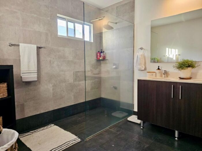CASA EN CONDOMINIO PIAMONTE en Colón, Mora, San José — ₡ 150 000 000