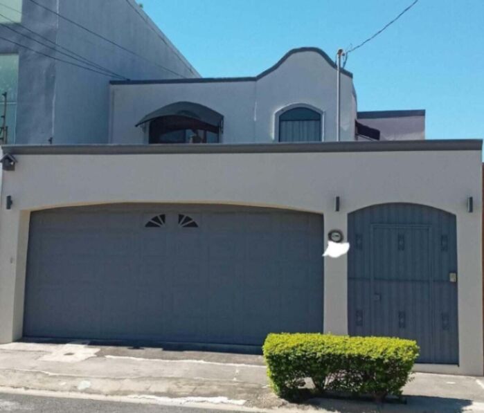 Venta Casa Pozos Santa Ana 26-1072 in Pozos, Santa Ana, San José — ₡ 140 000 000