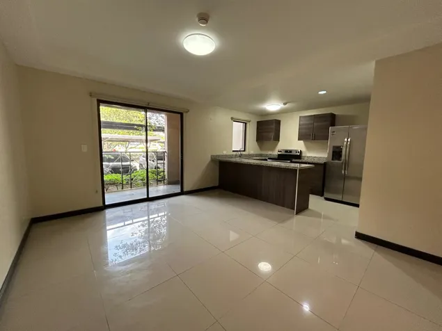 Apartamento en Alquiler en Brasil de Santa Ana – Primer Piso en Brasil, Santa Ana, San José — $1,300 - Foto 2 de 12