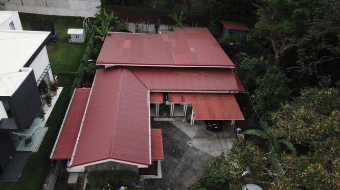 MLS-24-954 KQ VENTA PROPIEDAD CON 2 CASAS GARITA ALAJUELA CONTACTENOS AL # 88987222 in Garita, Alajuela — $450,000