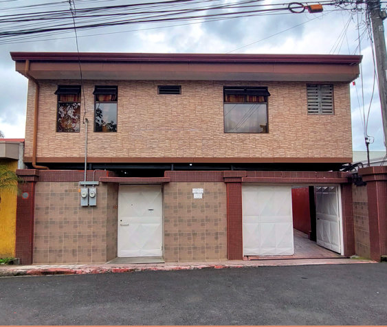San Rafael abajo de Desamparados, 5 casas en una propiedad en San Rafael Abajo, Desamparados, San José — $140,000