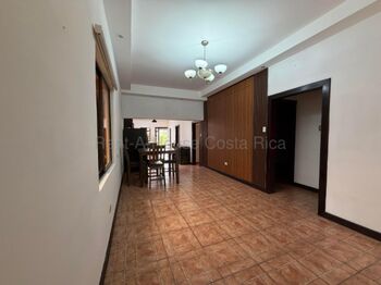 Venta de Acogedora Casa en Santo Domingo de Heredia / Mls. 26-2021 OFC JB en Pará, Santo Domingo, Heredia — $294,000 - Foto 5 de 10