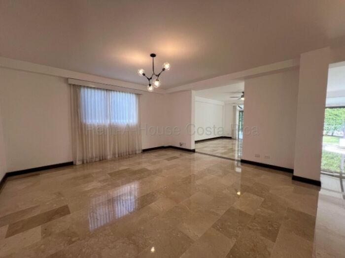 Venta Casa de Lujo 420m² en Lindora 4 Hab Acabados Premium y Exclusividad #26-1558 GS in Pozos, Santa Ana, San José — $695,000