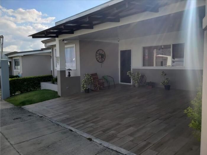 VENTA DE CASA, ALAJUELA, SAN ANTONIO DEL TEJAR, CONDOMINIO MALAGA en San Antonio, Alajuela — ₡ 65 000 000
