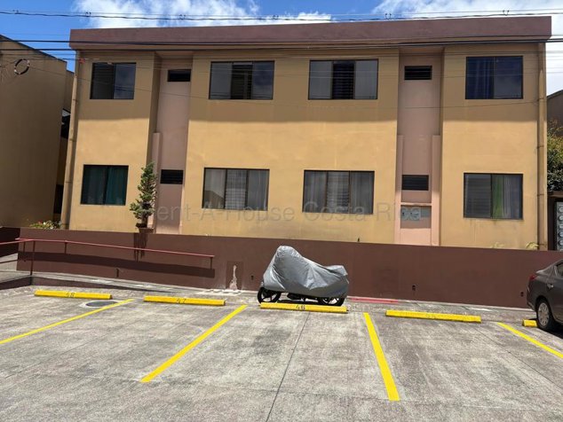 Alquiler de Apartamento en Moravia-La Trinidad. RAH 27-261 en La Trinidad, Moravia, San José — ₡ 365 000
