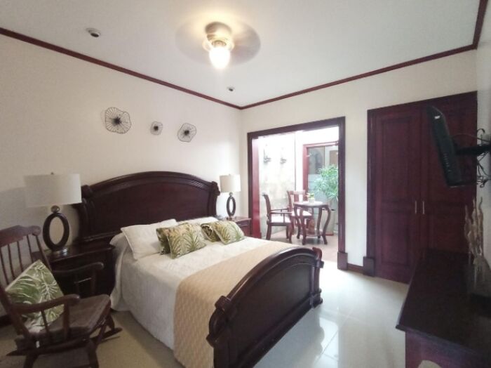 Venta de Casa Lujosa en Pococí, Limón. RAH 25-1927 en Guápiles, Pococí, Limón — ₡ 200 000 000